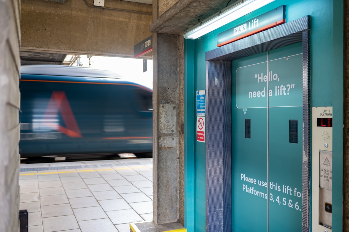 Avanti West Coast has created largescale artwork at Stafford to draw attention to lifts as part of its Take care. Get there. campaign, which aims to help customer navigate railway stations safely.