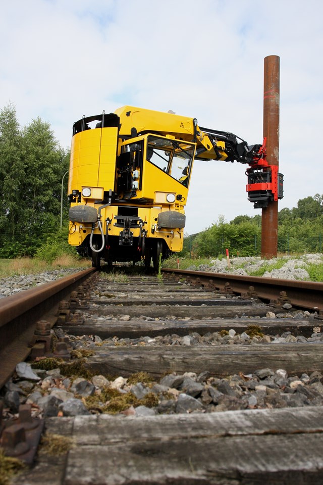 The piling rig gets to work on Netwok Rail's engineering train