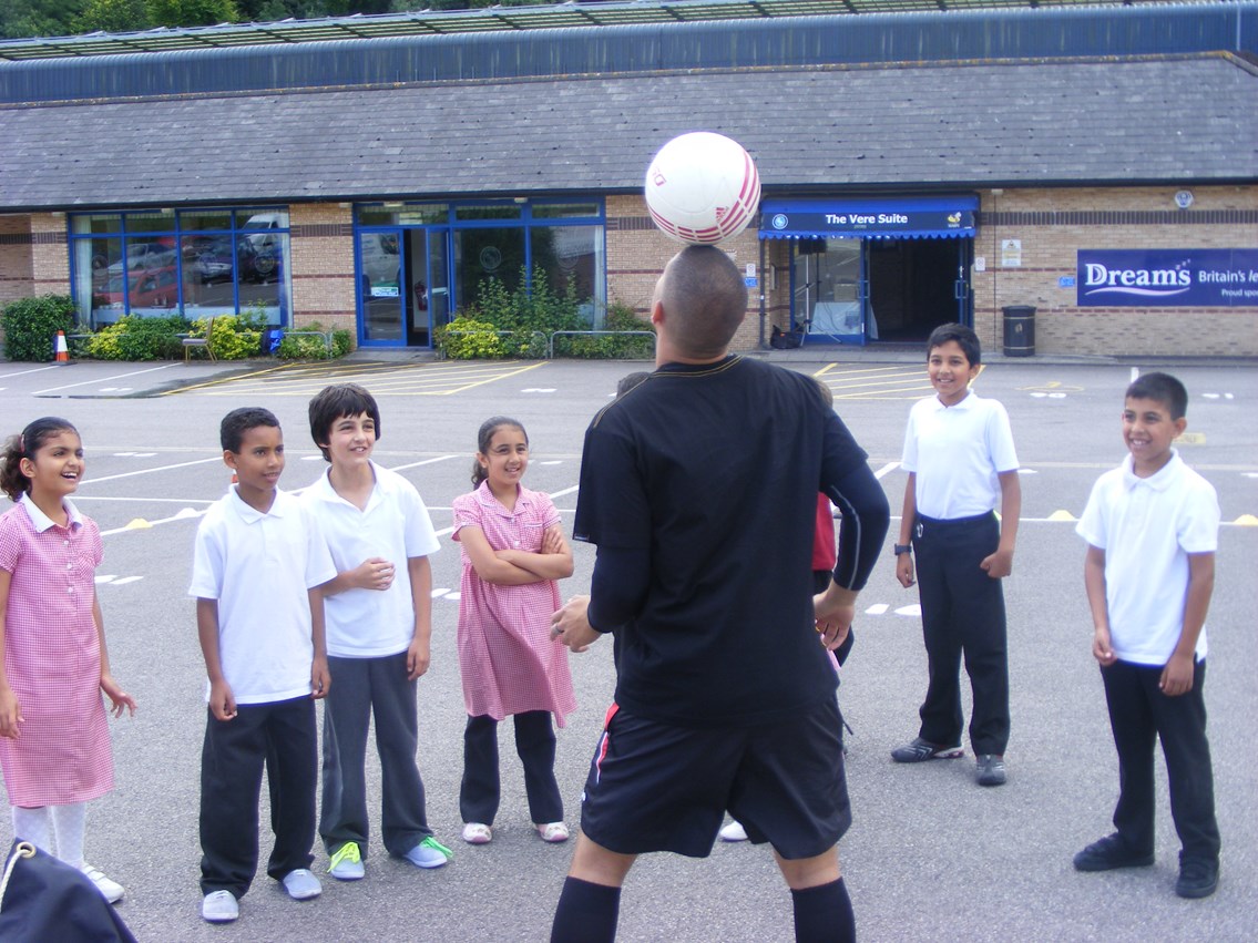 Football freestyler Colin Nell: Coline Nell, Network rail's resident football freestyler, wows the kids with his skills