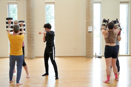 haggerston community hall boxing class (2)