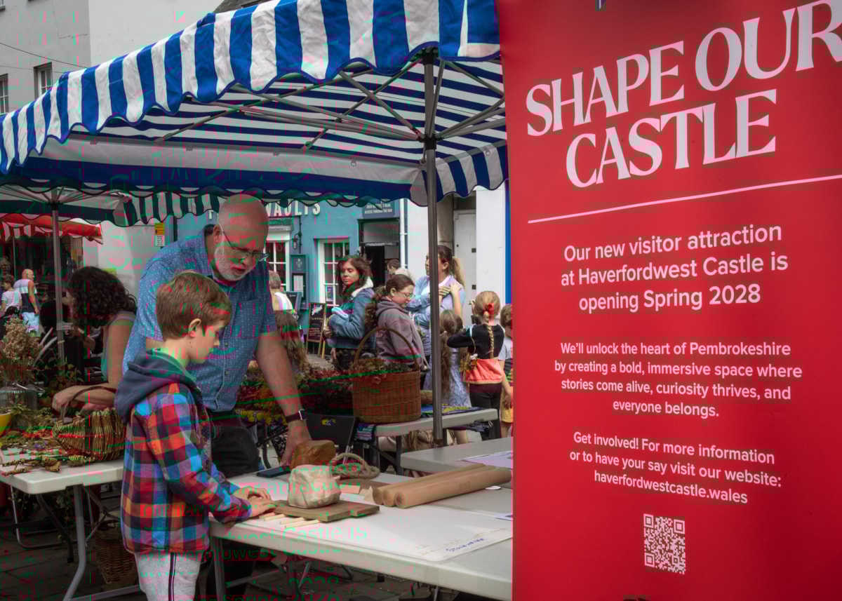 Castle to Quayside 2 - Castell i Glan y Dŵr 2