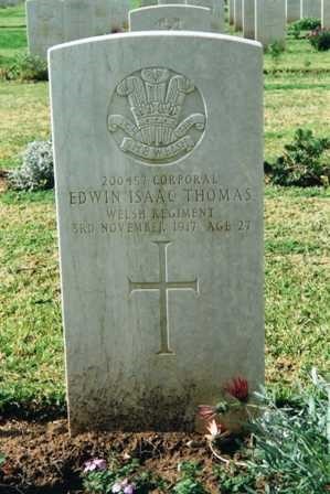 Edward Isaac Thomas gravestone
