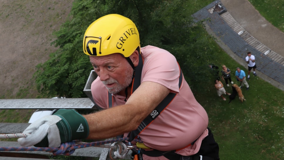 Mayor abseil-2