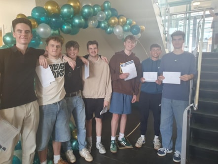 Ysgol Greenhill A Level 2025 - Ysgol Greenhill Lefel A 2025-2