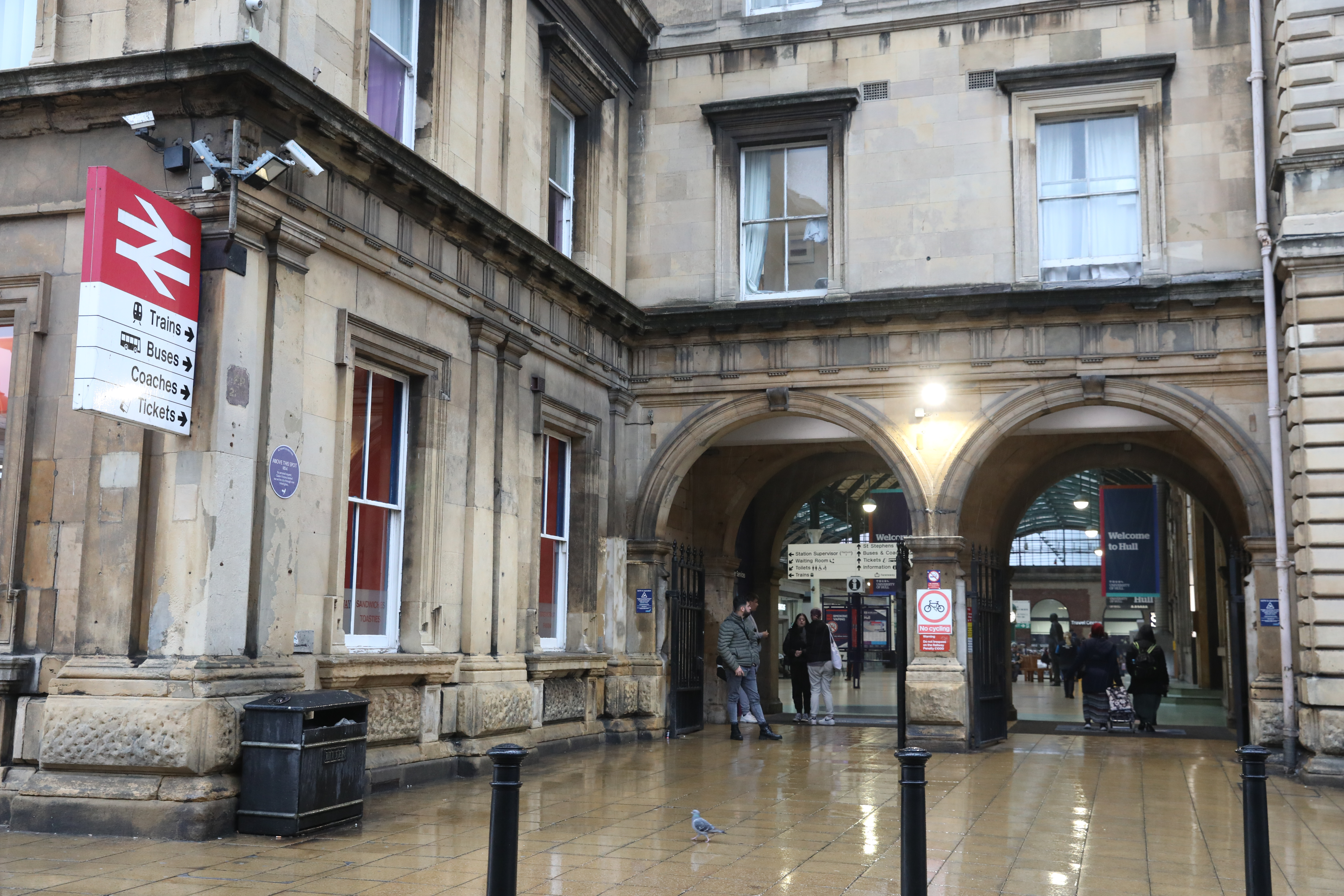 Hull rail users warned over car park closure