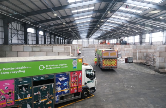 Ecopark lorries