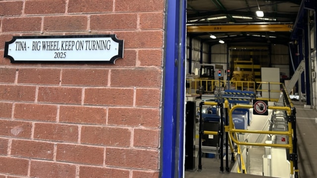 Entrance to wheel lathe: Entrance to wheel lathe