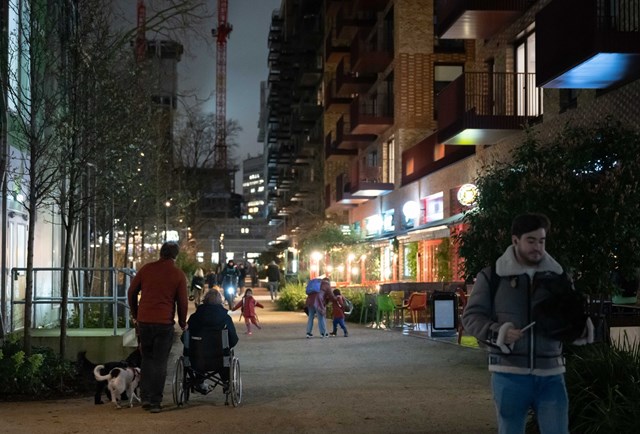 TfL Image - Green Link Walk night time