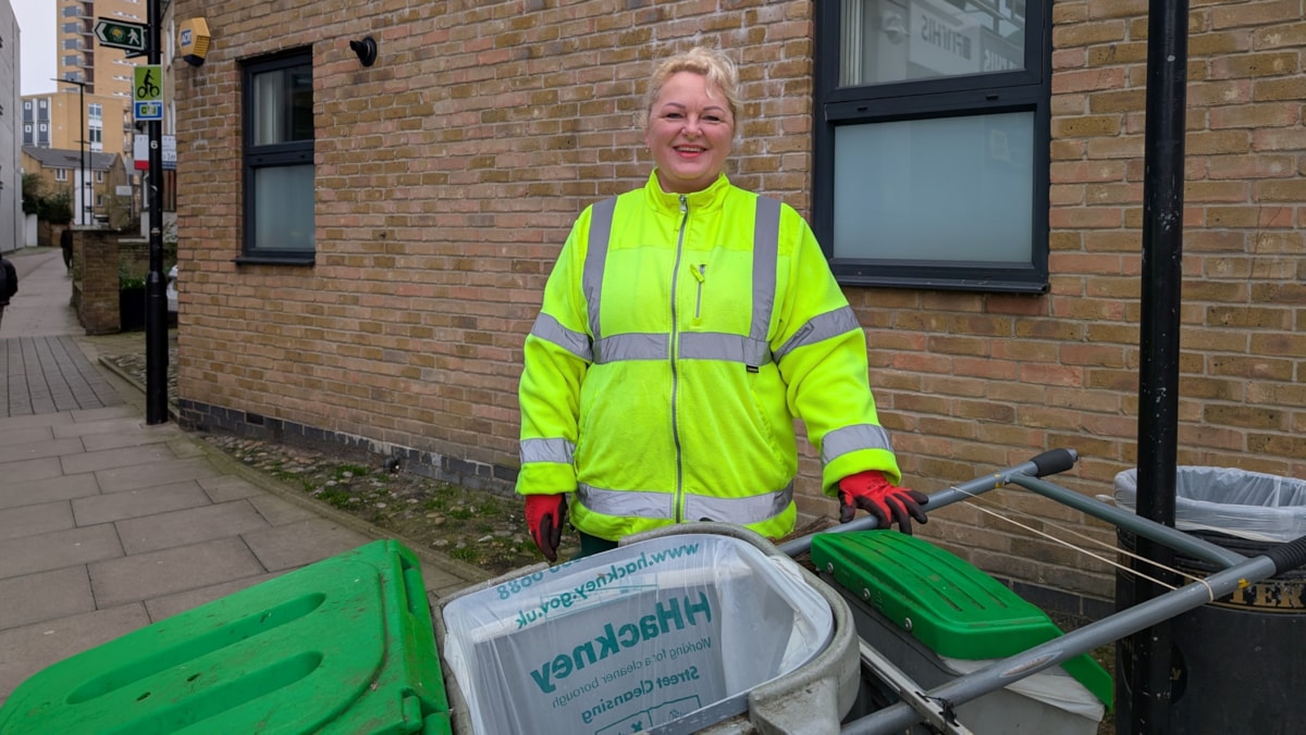 Member of Hackney's street sweeping team1 cropped