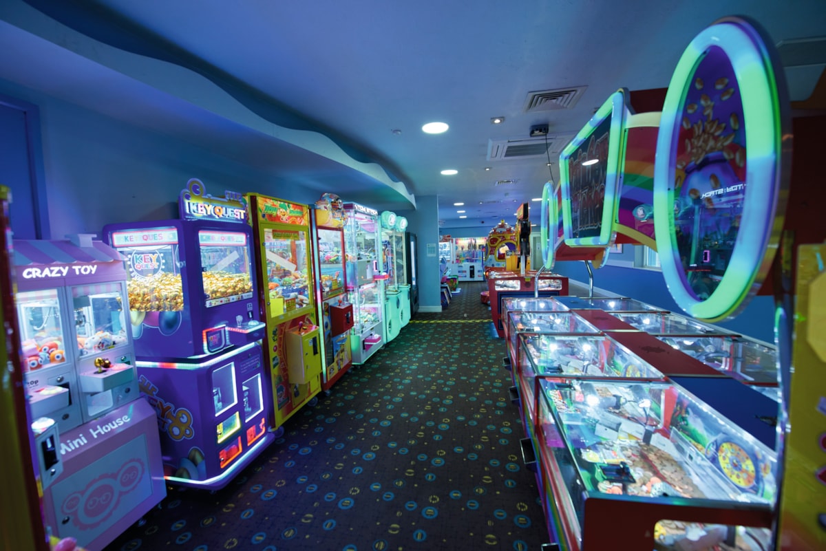 Lydstep Beach arcade