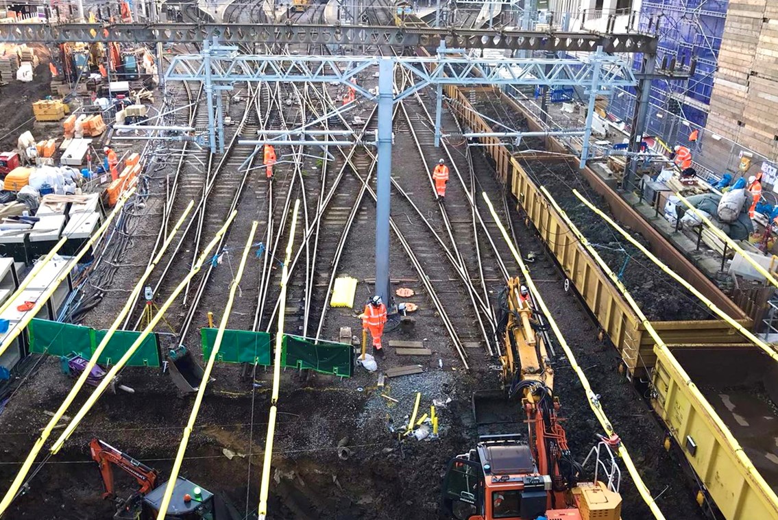 Network Rail reaches major milestone on £1.2billion East Coast Upgrade as all four tracks into King’s Cross are lifted for the first time in decades to allow sewer reconstruction