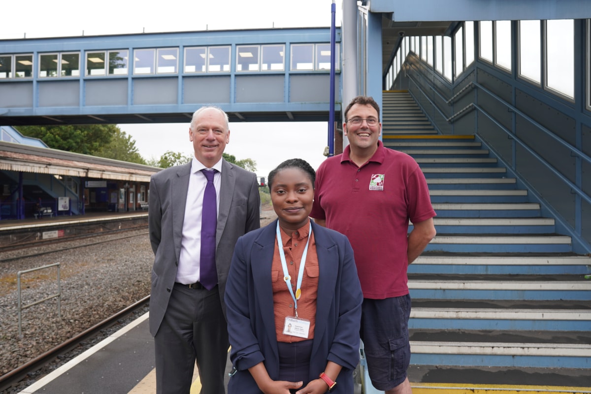 Professor Nick Braisby, Buckinghamshire New University
Happiness Agbo, Chiltern Railways
John Shaw, Chiltern Rangers