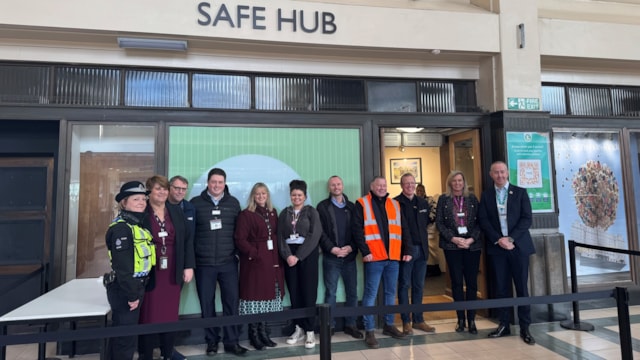 Leeds station's new safe hub is hailed by police and charities: Group photo with people from key organisations, Network Rail (1)-2