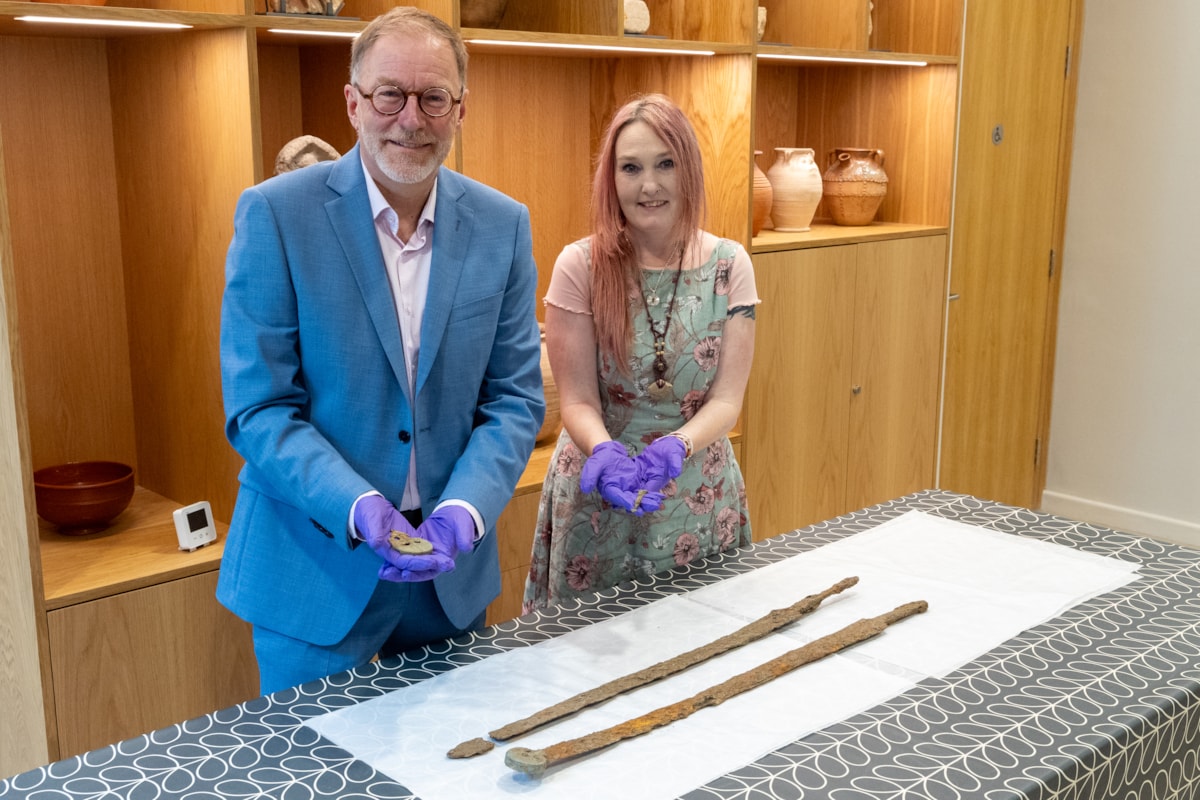 Roman Swords - Paul & Emma
