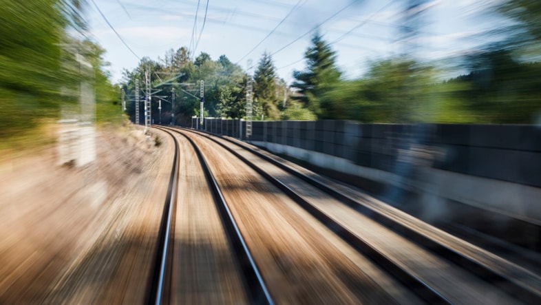 Arriva's Grand Central applies for extended track access rights: Train Track