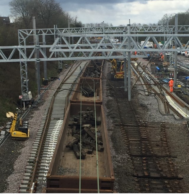 Railway through Oxenholme reopens following spring bank holiday work: Oxenholme track layout improved – May 2016