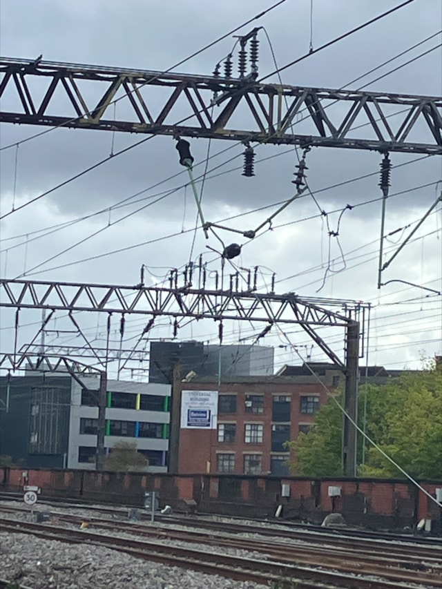 Manchester Piccadilly overhead wire damage: Manchester Piccadilly overhead wire damage