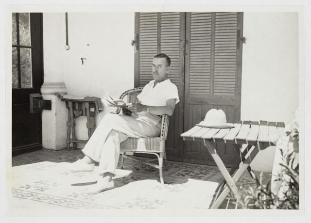 aufenthalt-in-sanary-suer-mer-lektuere-an-der-sonne-thomas-mann-1933-public-domain-mark-ETH-Bibliothek-Zuerich-Thomas-Mann-Archiv-Fotograf-Unbekannt