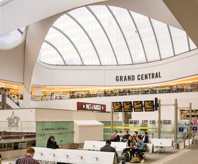 Grand Central - sign and Pret a Manger