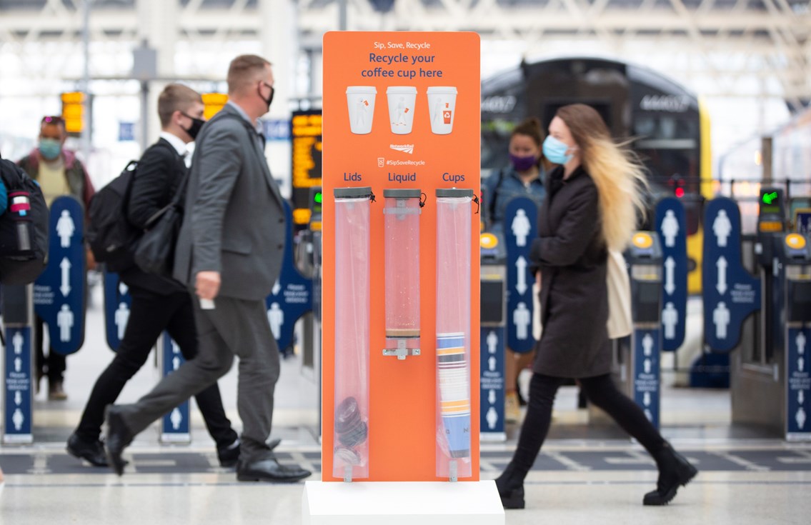 Network Rail introduces coffee cup recycling: passengers encouraged to Sip, Save and Recycle to help make stations greener: Network Rail Recyclable Cups-11