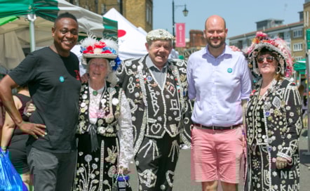 Cllr McKenzie L with Pearly Kings and Queens and Mayor Glanville