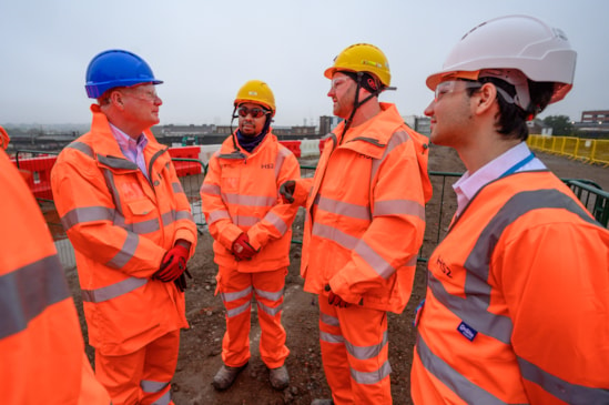 Keltbray and MDJV staff talking to West Midlands Mayor Richard Parker