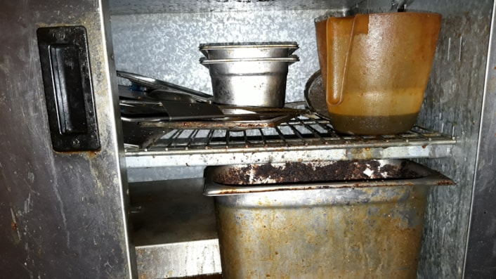 Rat-infested Leeds sandwich shop shut down by council and owner prosecuted: Emma's Sandwich 7