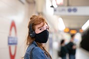 Woman wearing face covering on LU platform (1)