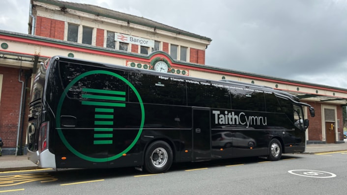 TaithCymru coach