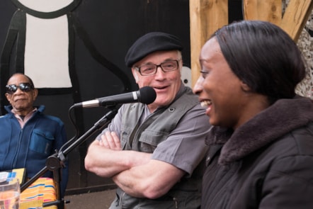 r65curveradio-06689.jpg