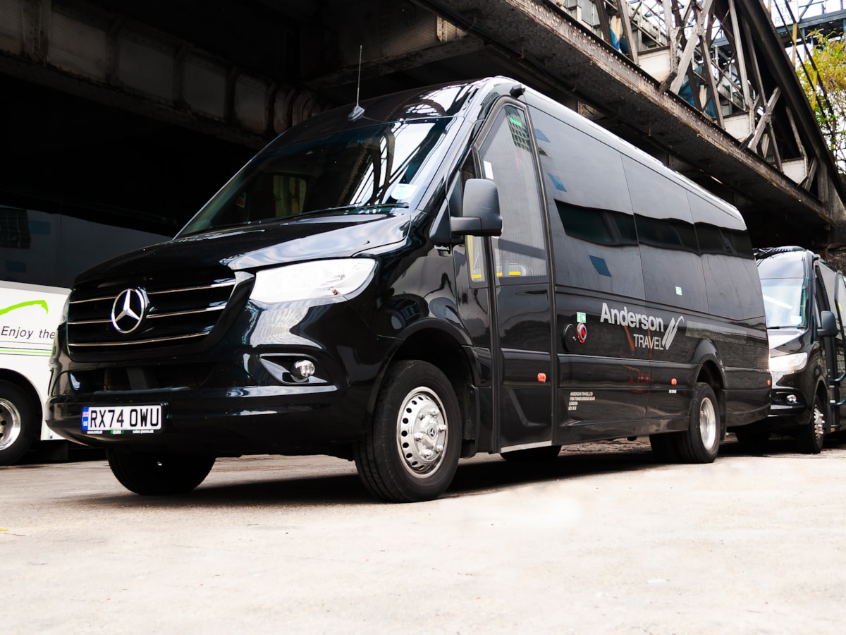 Anderson Travel 16 seater