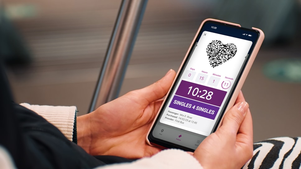 Singles for singles: Free bus tickets for singles this Valentine's Day