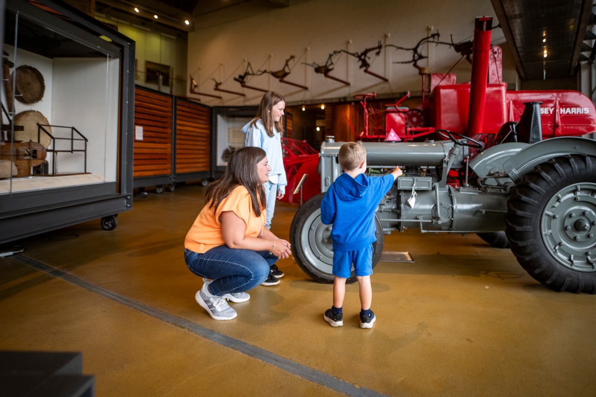 Visitors at the National Museum of Rural life. Photo © Andy Catlin  (2)