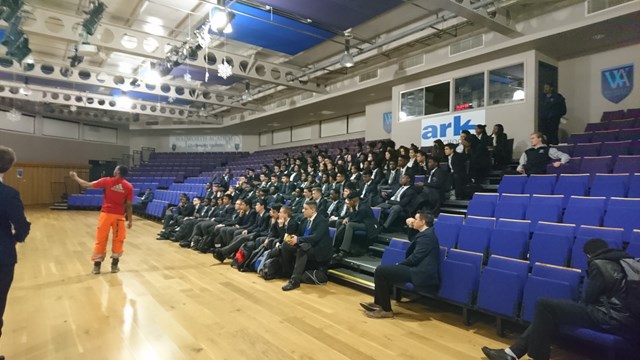 Thameslink apprentice presenting to students at Walworth Academy