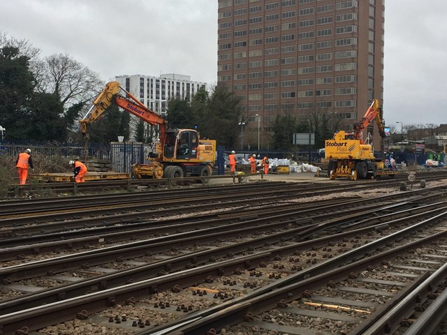 No trains between London Victoria and East Croydon this weekend (Saturday 16 to Sunday 17 October) due to important railway upgrades: Engineers working on the Victoria Resignalling scheme