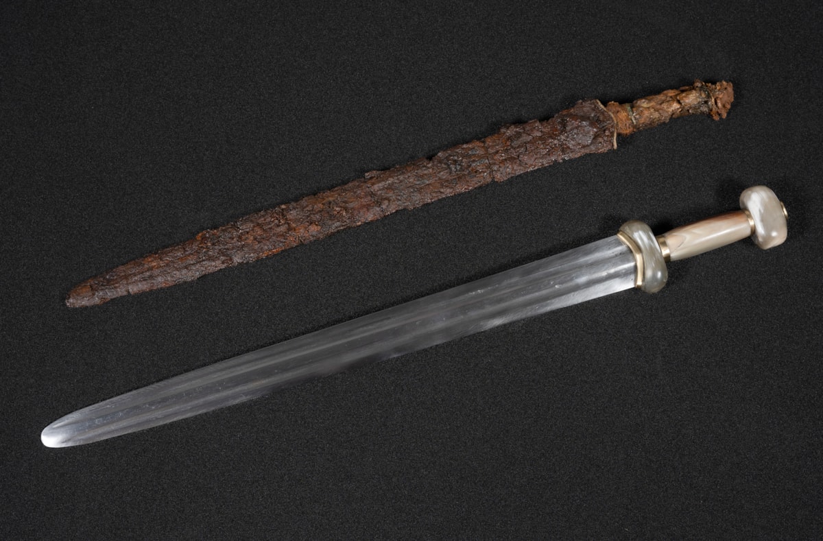 Marshill sword and replica. Photo © Neil Hanna 2