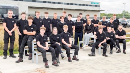 Siemens Mobility welcomes bumper intake of young talent to Goole Rail Village: Siemens Mobility Goole entry level talent 1