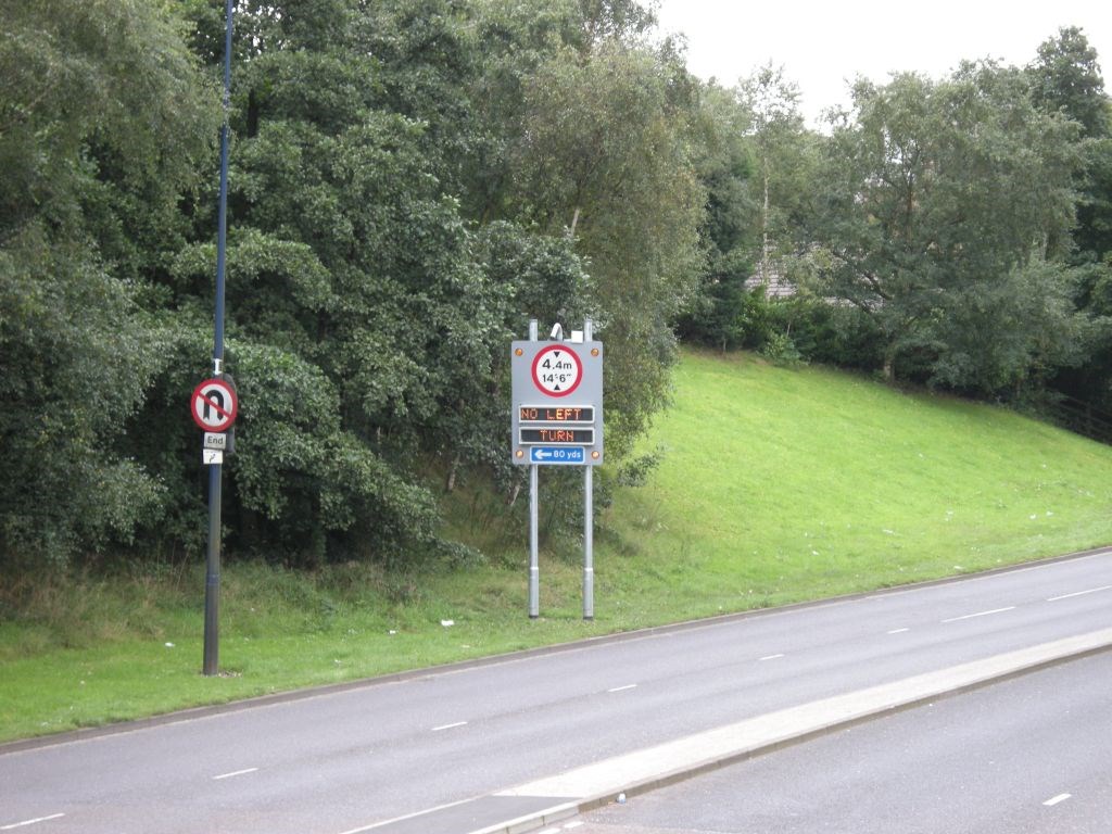 Scotland Street, Ashton: One of four interactive low bridge warning signs (Sept 2008)