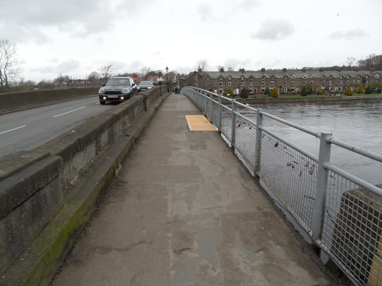 Otley footbridge boarding covering defects