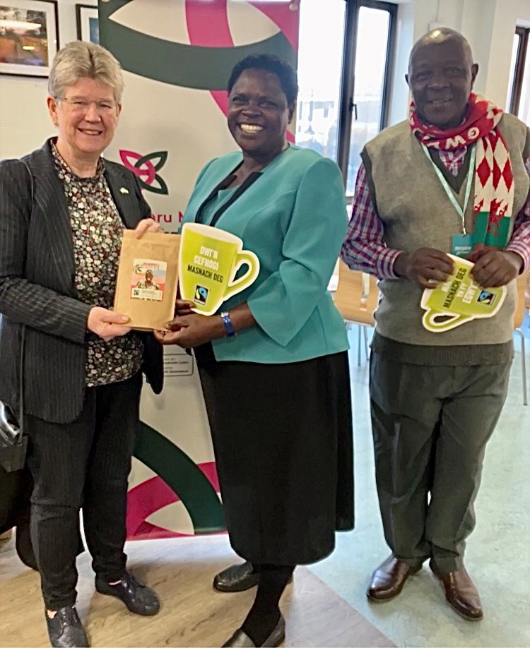 MSJ Jane Hutt with Nimrod Wambette (right) and Jenipher Sambazi (middle)