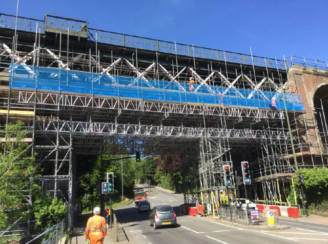 VIDEO: Work on viaduct well underway high above streets of Oxted, Surrey: Oxted Viaduct