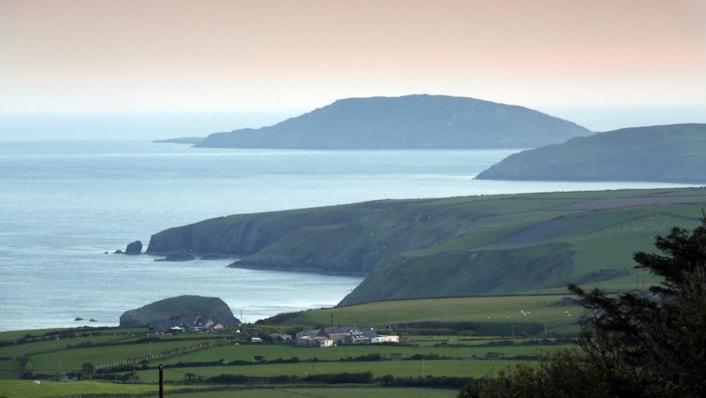 38976-bardsey-island-gwynedd-2