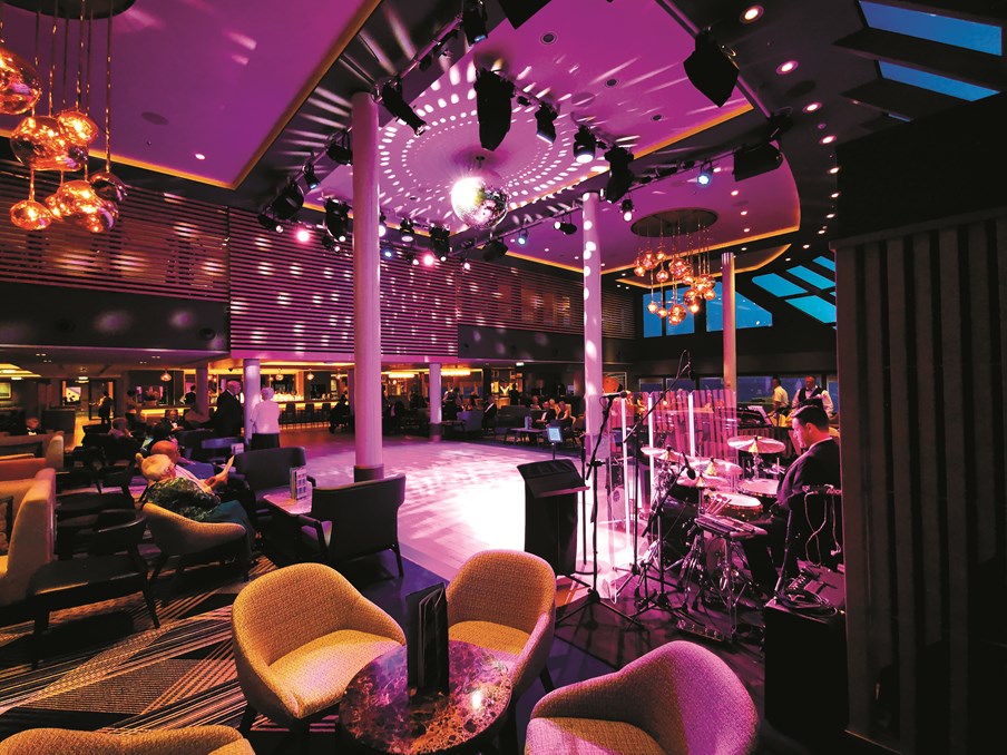 Saga Cruises - Spirit of Discovery Britannia Lounge (entertainment)