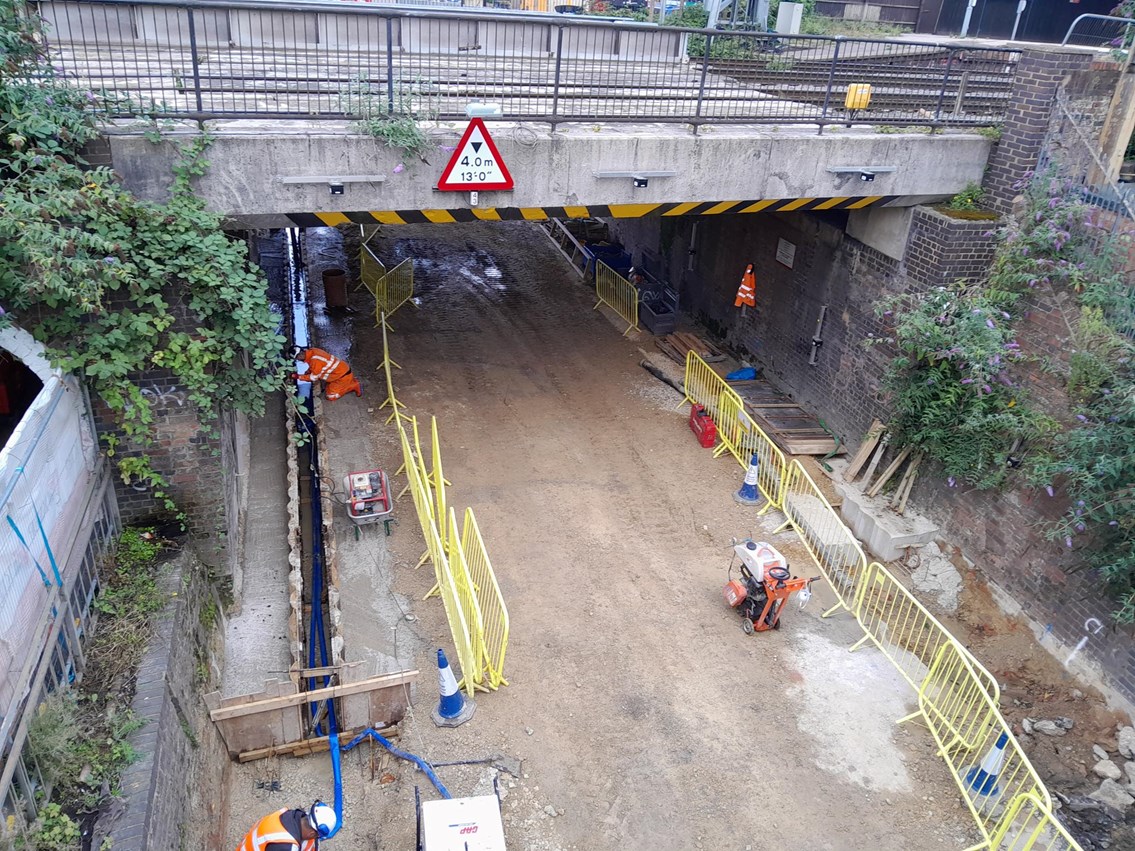 Botley Road works 15 August 01
