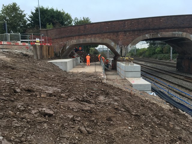 Crewe to Manchester weekend passengers reminded to check before they travel in February: Foundation work for new Sydney Road bridge in Crewe