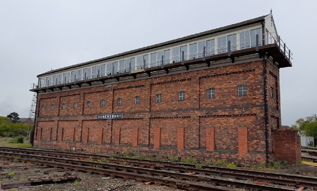 £250,000 major refurbishment at world’s largest operating mechanical signal box: SBJ signal box front hero-2