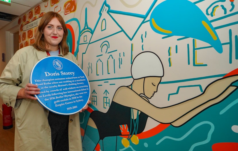 Council housing scheme makes a splash with tribute to swimming champ Doris: Mural 1