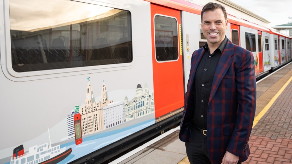 NNW wrapped train (2)