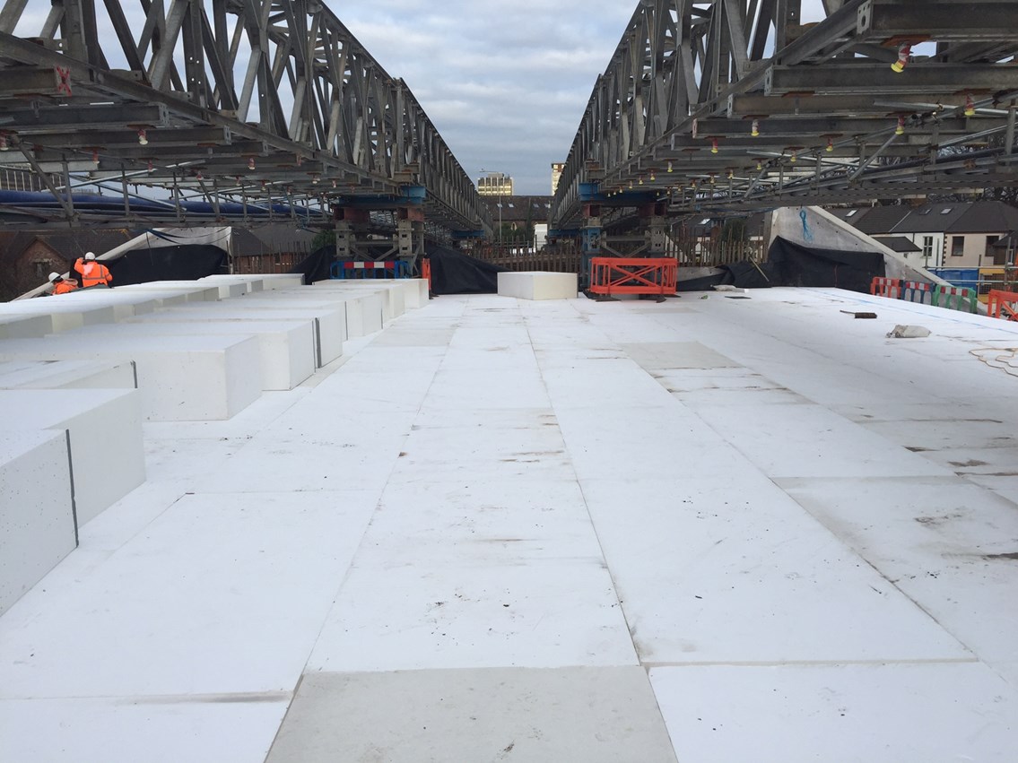 Windsor Road Bridge 1: An innovative polystyrene-block solution has been installed on the new embankments at Windsor Road Bridge.
