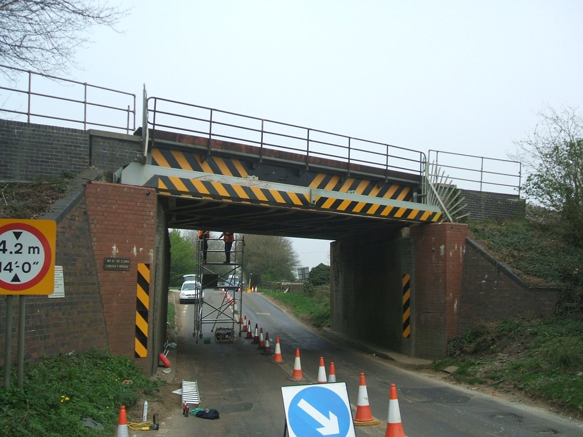 Kingway Bridge: Works underway to install interactive warning signs